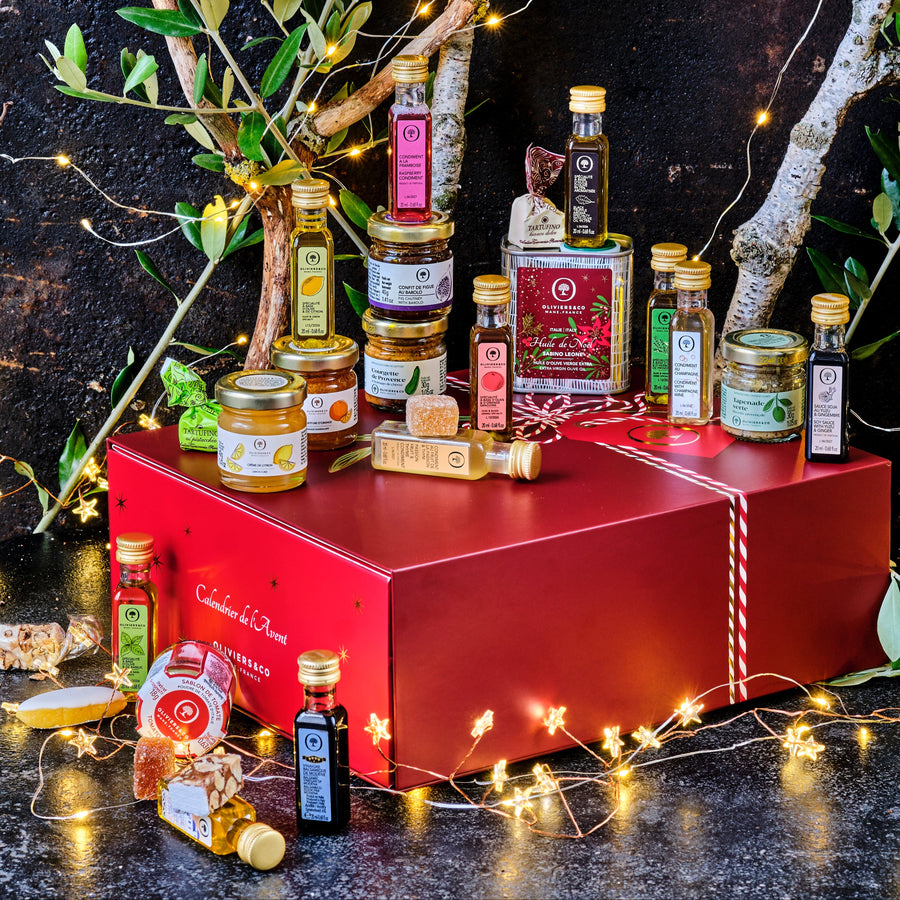 Adventní kalendář Oliviers and Co 2025 – gurmánská sada s olivovými oleji, octy a středomořskými delikatesami v limitované edici.