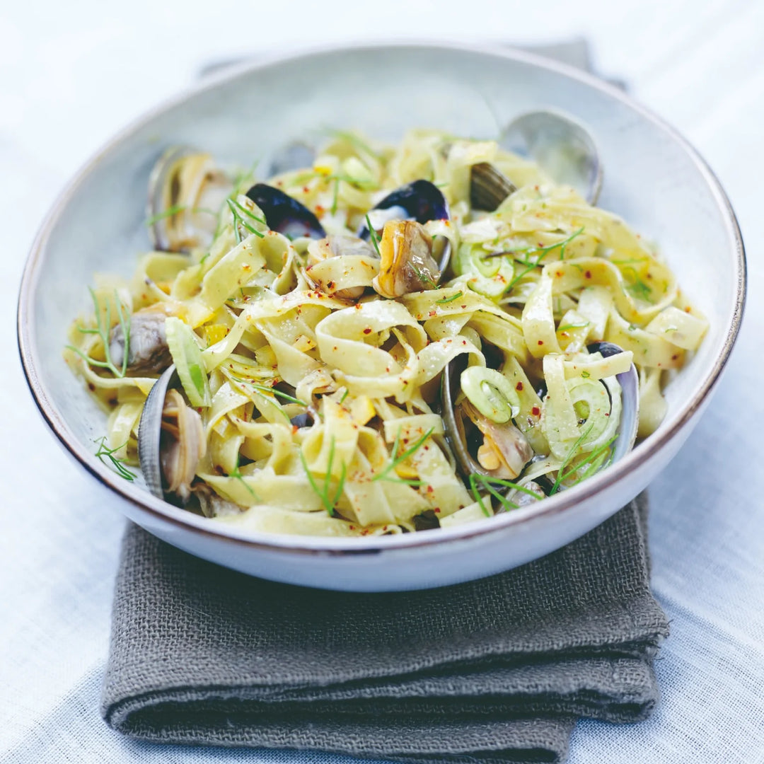 Linguine s blamuslingery, kandovaným citronem a divokým fenyklem | Oliviers&Co